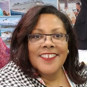 Meet your Posher, Carol